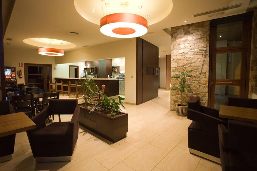Hotel Mar De Plata Sarria Bagian luar foto